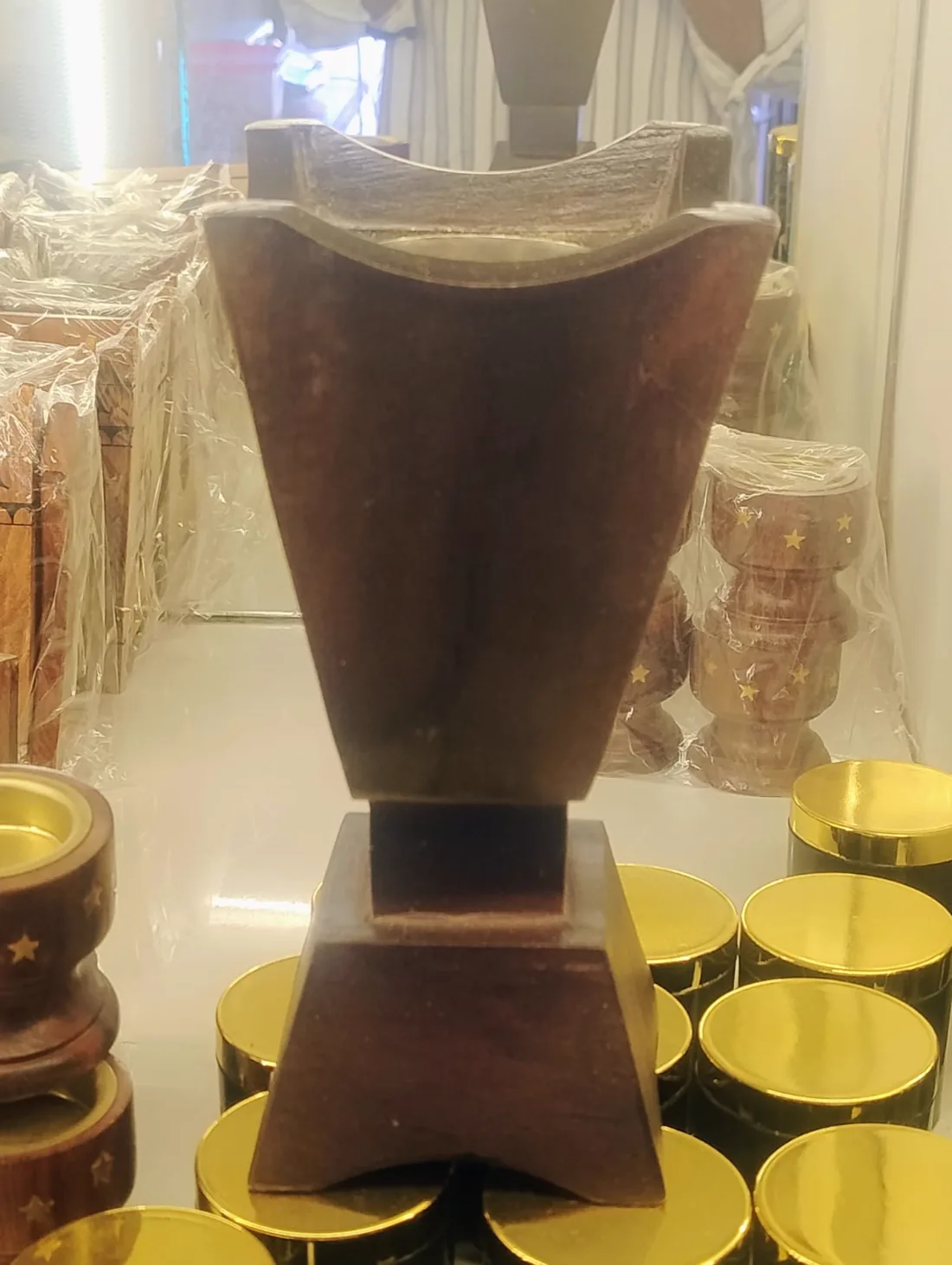Wooden pyramid bakhoor burner, included in the Starter Combo